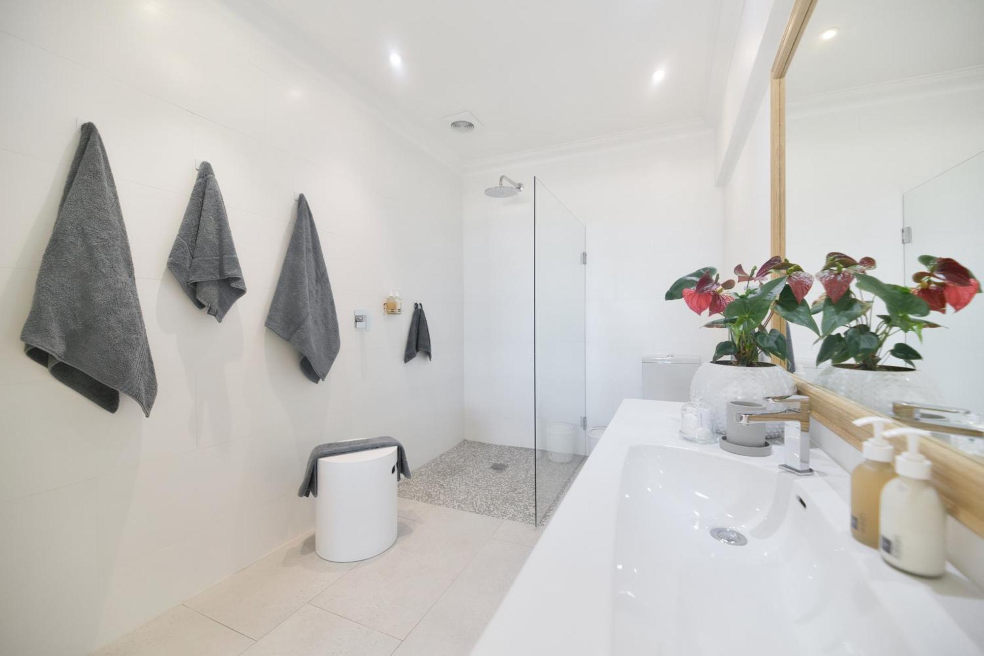 Oceans Guest House & Luxurious Apartments Struisbaai Exterior photo