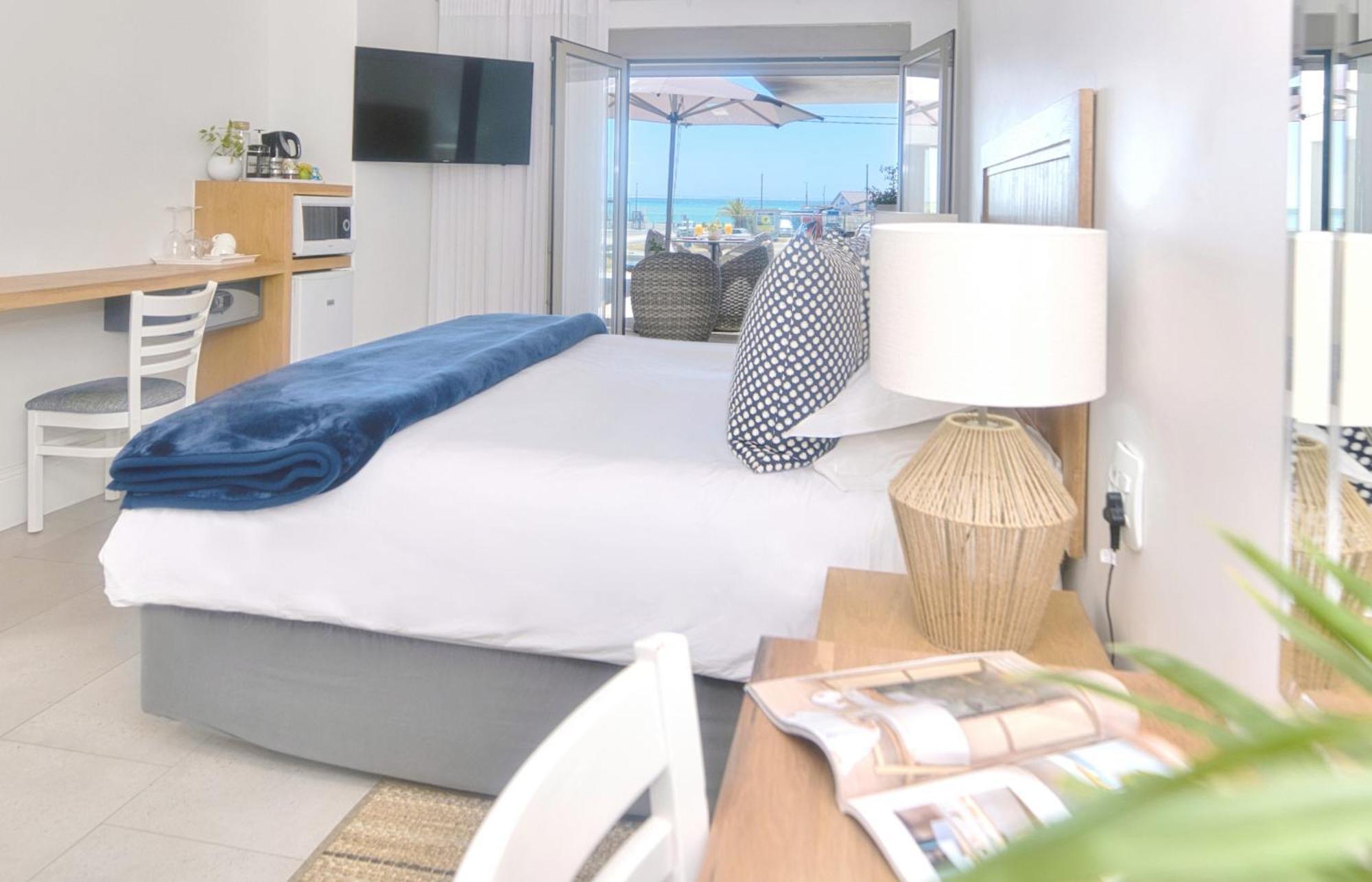 Oceans Guest House & Luxurious Apartments Struisbaai Exterior photo