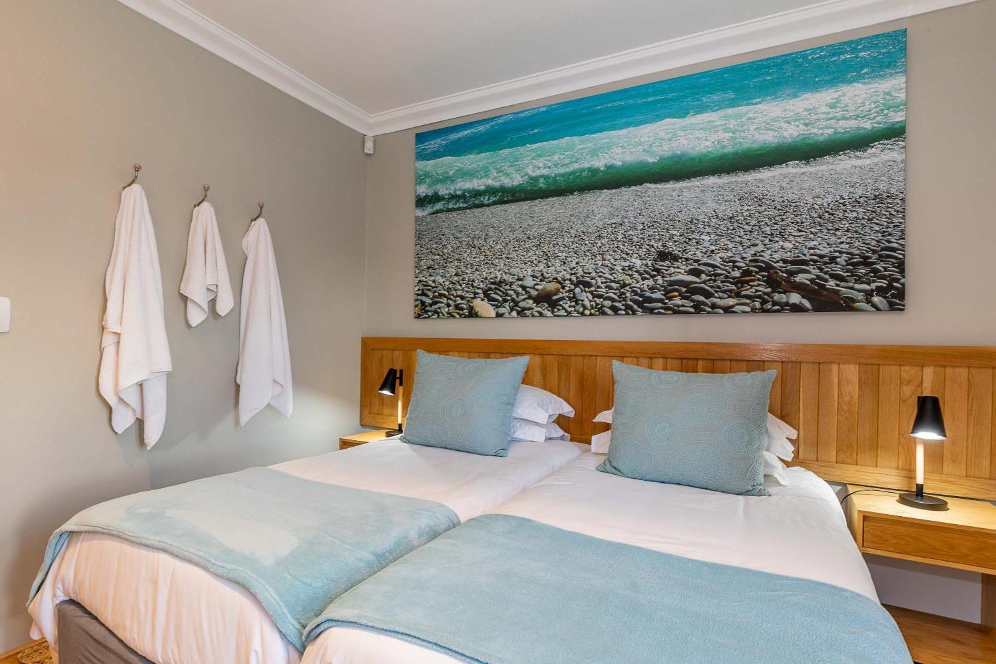 Oceans Guest House & Luxurious Apartments Struisbaai Exterior photo