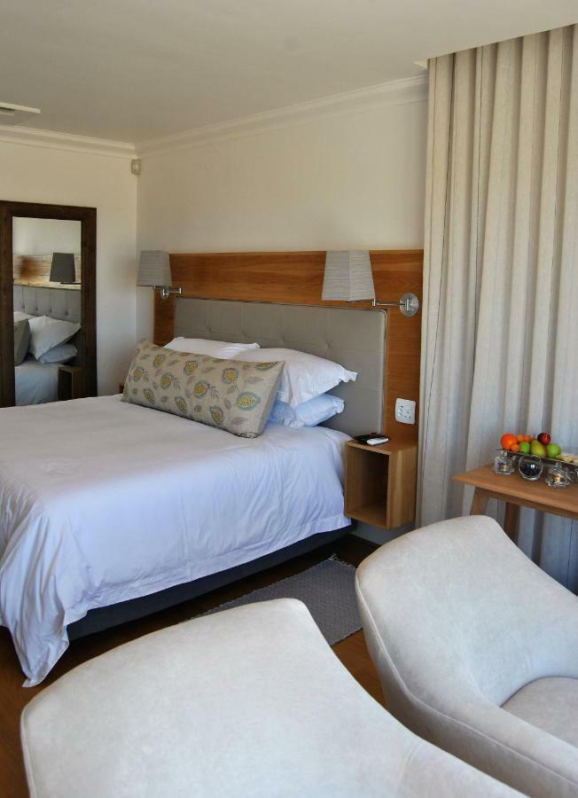 Oceans Guest House & Luxurious Apartments Struisbaai Exterior photo