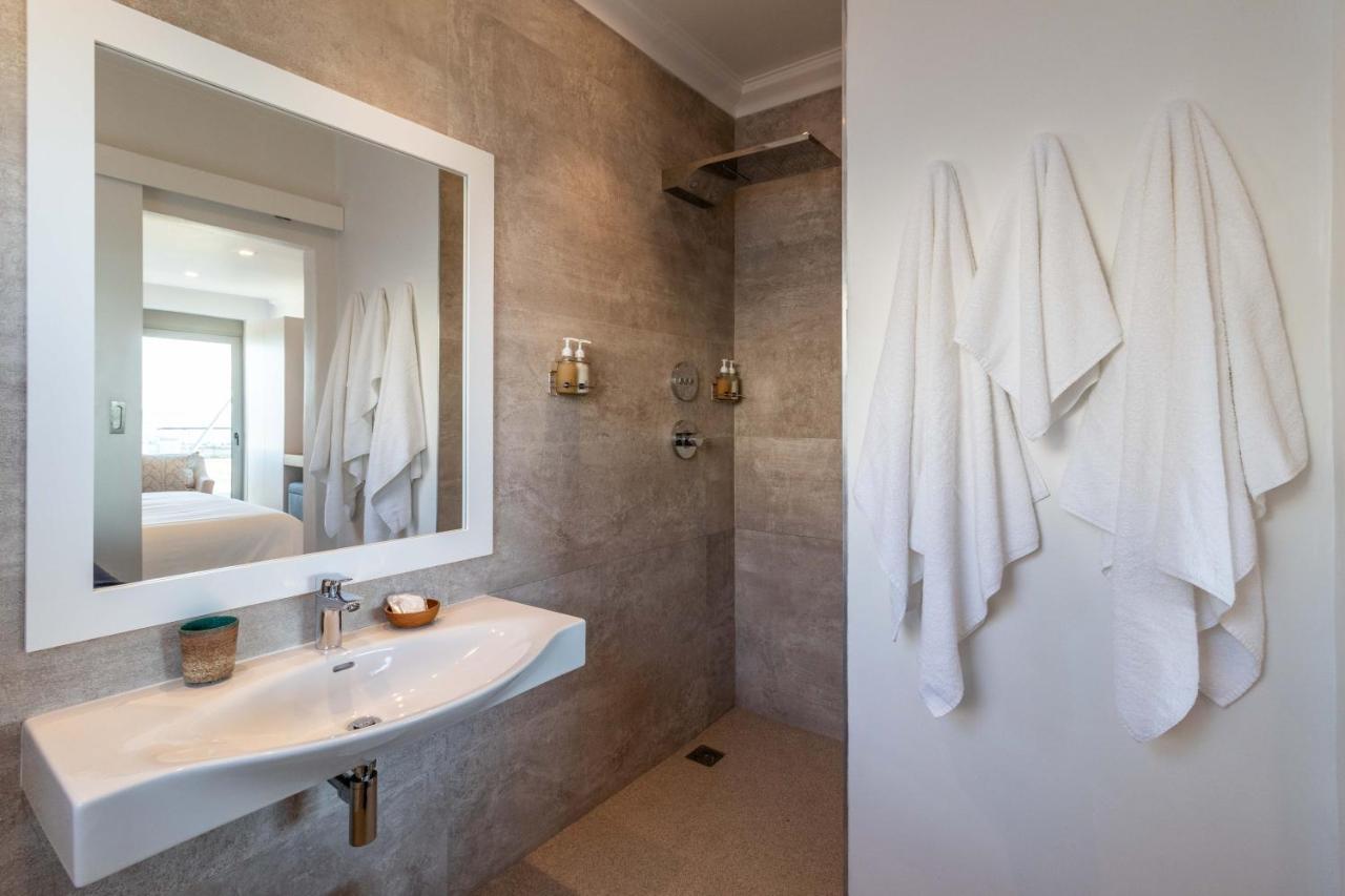 Oceans Guest House & Luxurious Apartments Struisbaai Exterior photo